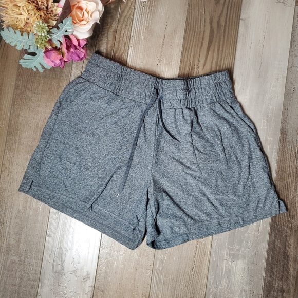 Activ8 Women's Gray Sweatshort Workout Shorts with Drawstring Size Medium NWOT - Picture 2 of 12